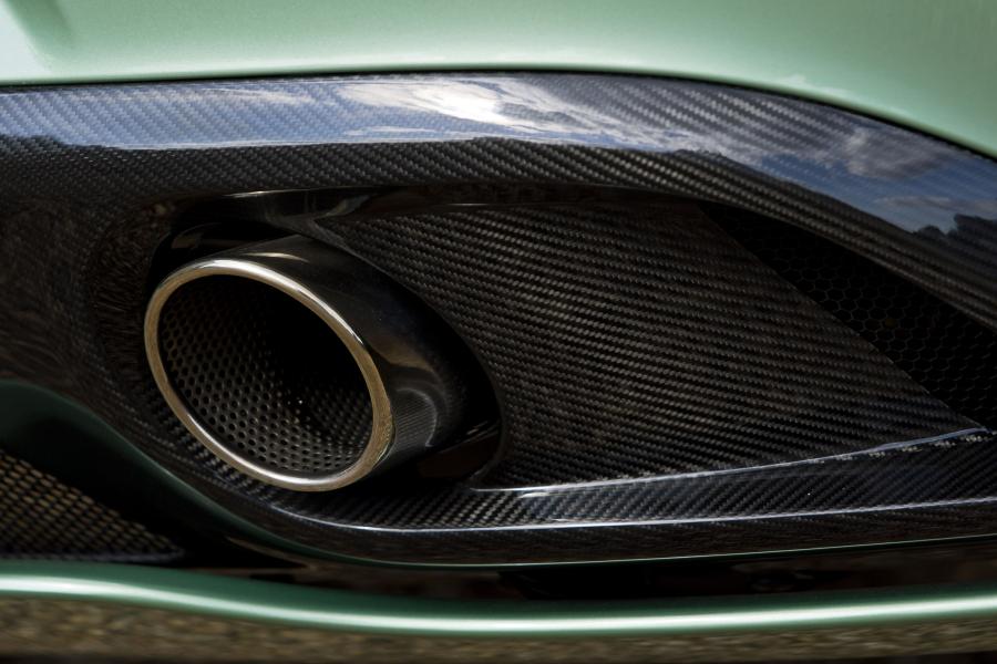 Детали экстерьера Aston Martin Vanquish 2012 года  (UK) (фото 89 из 170)